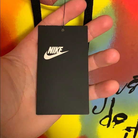 Nike sweatshirt - Picture 7 of 7